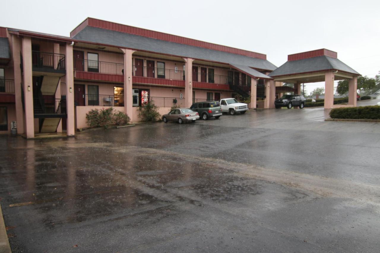 Executive Inn Kershaw Exteriér fotografie